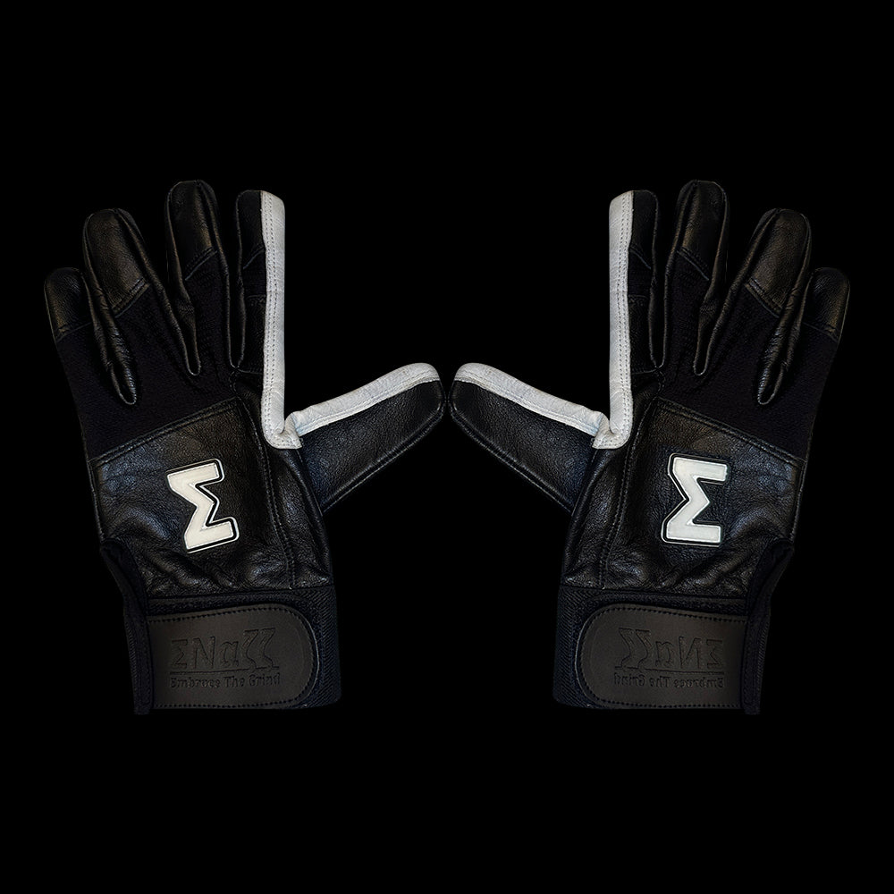 LEATHER GLOVES